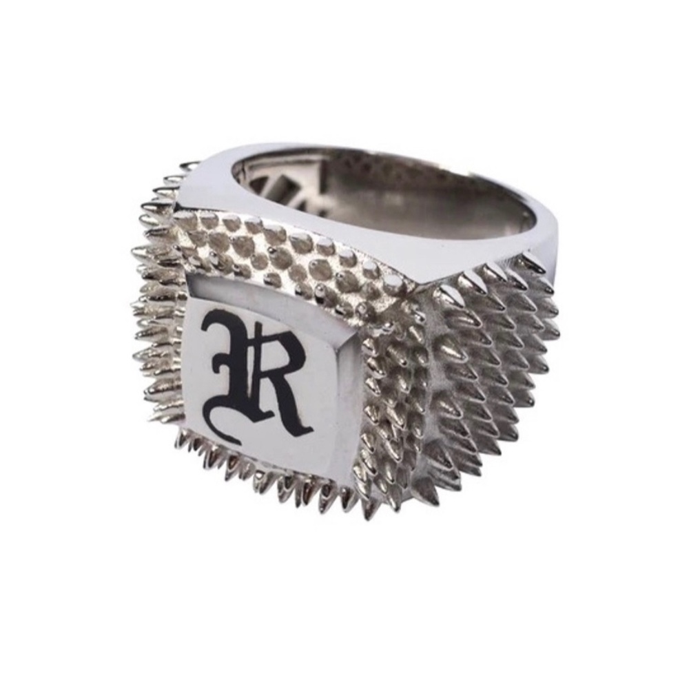 Revenge .925 Silver Spiked Ring (size 7)